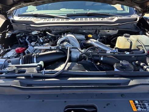 Used 2023 Ford F250 Lariat w/ Black Appearance Package image 22