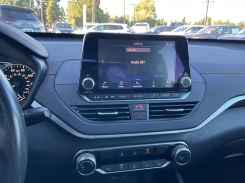 Used 2022 Nissan Altima 2.5 SR image 21