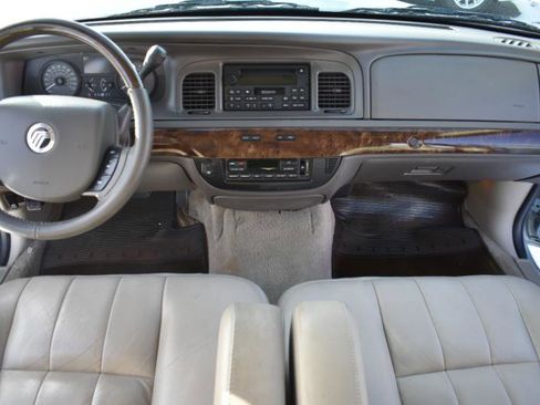 Used 2011 Mercury Grand Marquis LS image 34