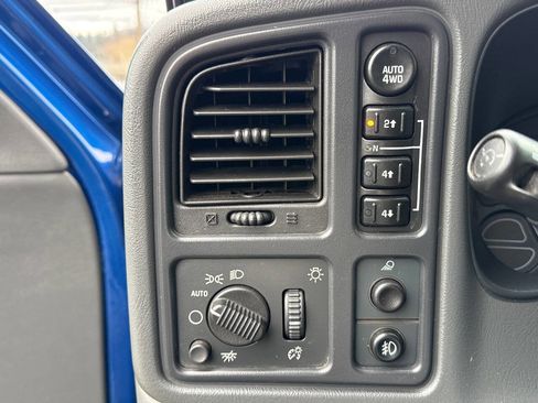 Used 2004 GMC Sierra 1500 SLE w/ Light Duty Power Package image 25