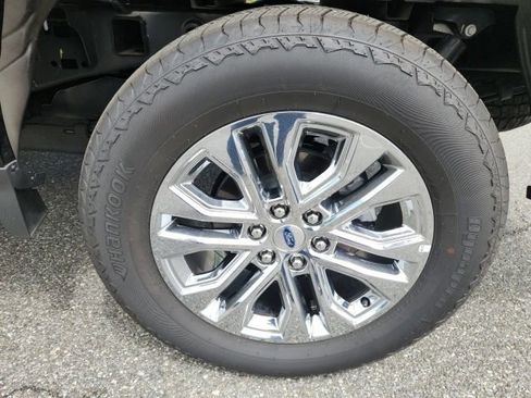Used 2025 Ford F150 Lariat w/ Equipment Group 501A Mid AWD/4WD image 16