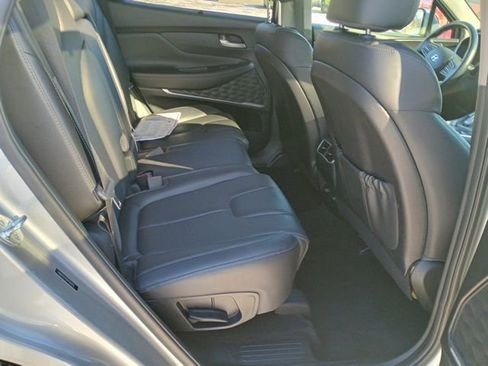 Used 2023 Hyundai Santa Fe SEL Premium image 17