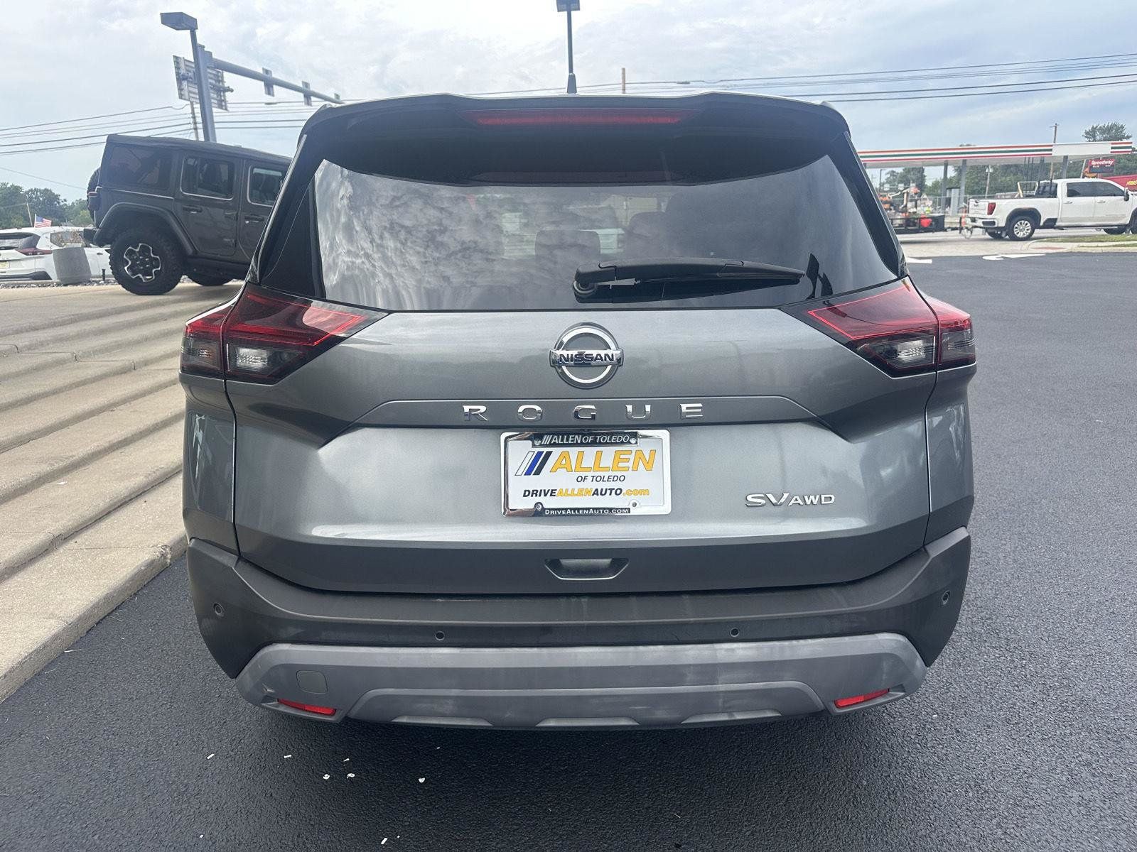 Used 2021 Nissan Rogue SV w/ Premium Package AWD/4WD image 11