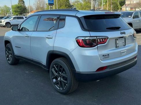 New 2026 Jeep Compass Latitude image 5