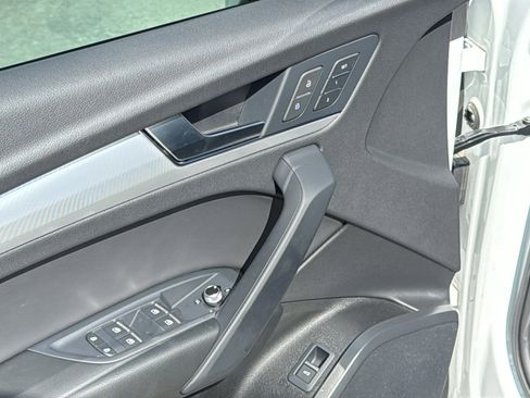 Certified 2024 Audi Q5 2.0T Premium w/ Convenience Package image 12