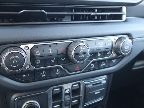 New 2025 Jeep Wrangler Sahara image 26