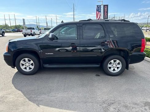 Used 2012 GMC Yukon SLT AWD/4WD image 3
