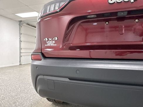 Used 2019 Jeep Cherokee Latitude Plus w/ Cold Weather Group image 28