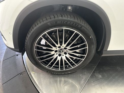 New 2026 Mercedes-Benz GLC 300 image 32