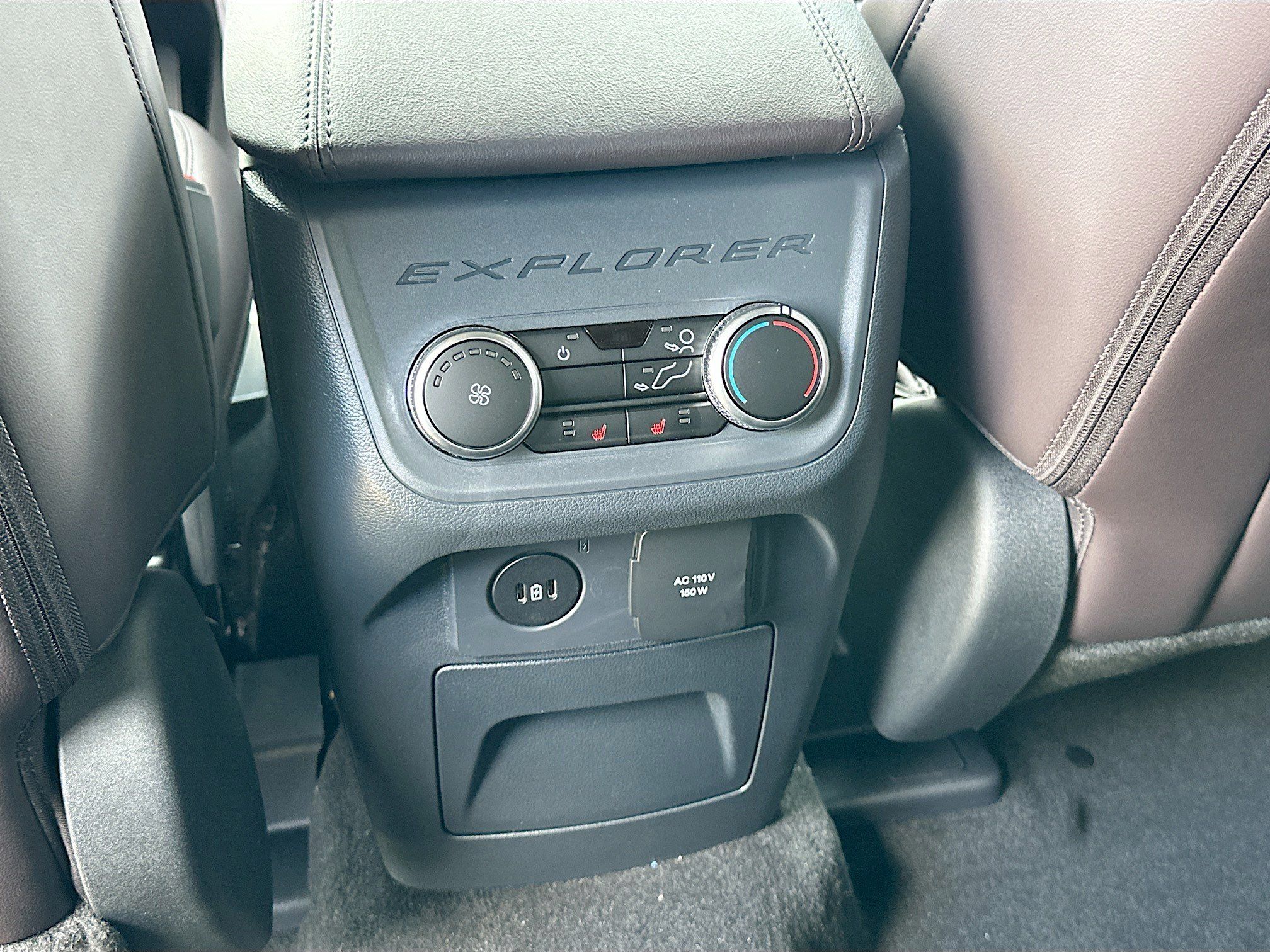 New 2026 Ford Explorer Platinum RWD image 18