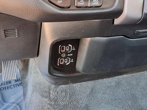 Used 2023 RAM 1500 Big Horn image 13