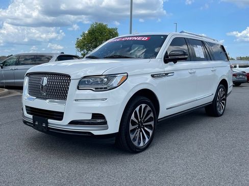 Used 2023 Lincoln Navigator L Reserve AWD/4WD image 4