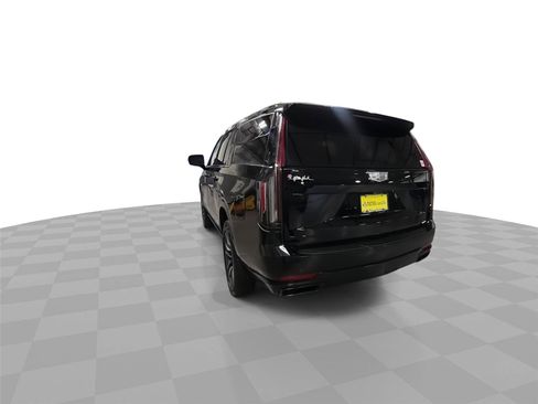 Used 2021 Cadillac Escalade ESV Sport w/ Driver Assist Tech Package AWD/4WD image 7
