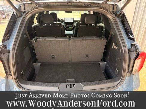 Used 2025 Ford Explorer ST w/ Sun And Sound Package AWD/4WD image 7
