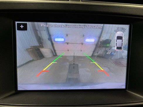 Used 2019 Ford Explorer XLT w/ Equipment Group 202A image 16