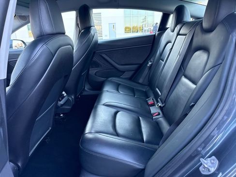 Used 2020 Tesla Model 3 Long Range image 26