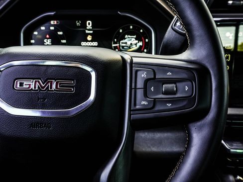 Used 2024 GMC Sierra 2500 AT4 w/ AT4 Premium Plus Package AWD/4WD image 31