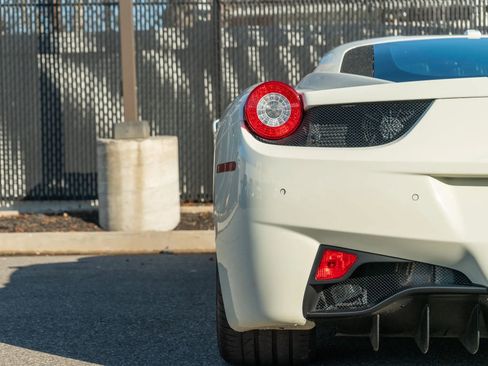 Used 2015 Ferrari 458 Italia Coupe image 24