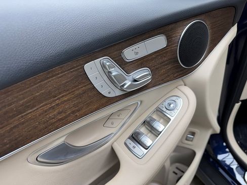 Certified 2022 Mercedes-Benz GLC 300 GLC 300 image 11