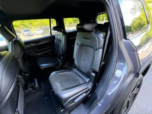 Used 2025 Jeep Grand Cherokee L Altitude RWD image 21