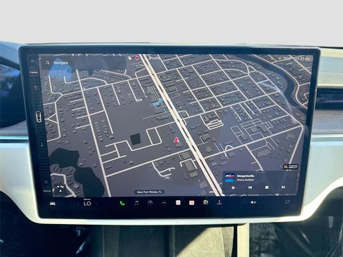 Used 2022 Tesla Model S Plaid image 16