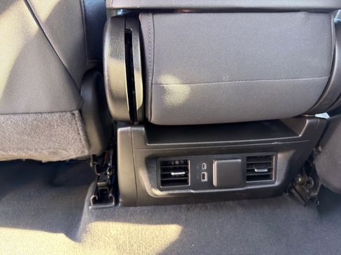 Used 2024 Chevrolet Silverado 3500 LT w/ Convenience Package image 28