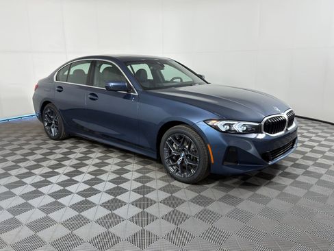 Used 2026 BMW 330i Sedan w/ Convenience Package RWD image 6