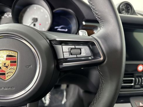 Certified 2024 Porsche Macan S AWD/4WD image 38