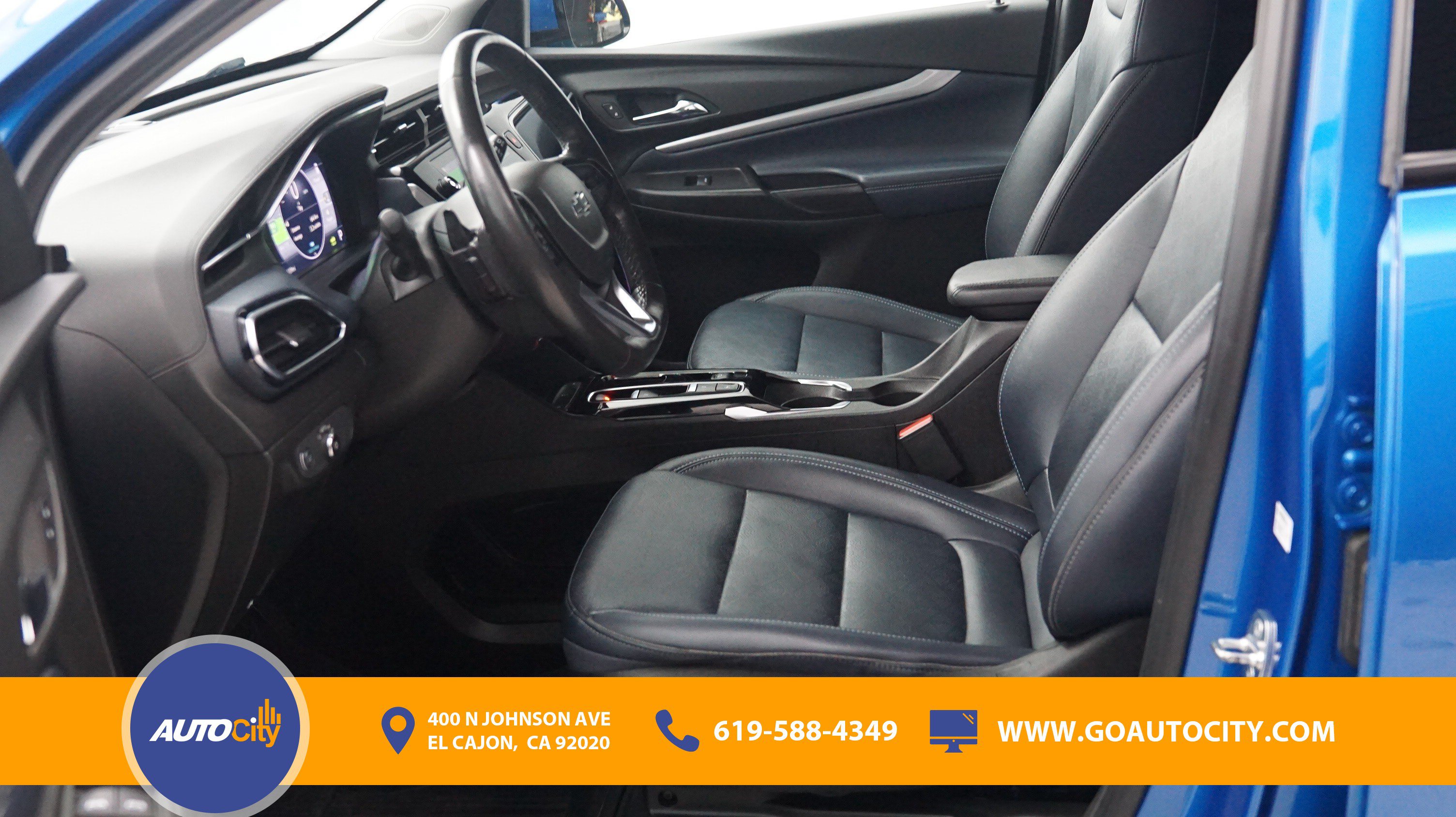 Used 2022 Chevrolet Bolt EUV Premier w/ Sun & Sound Package FWD image 9