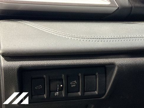 Used 2021 Subaru Outback Limited AWD/4WD image 10