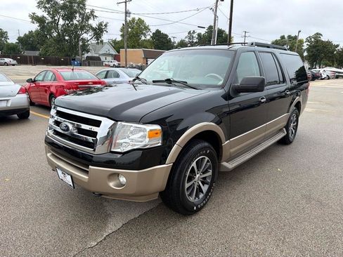 Used 2014 Ford Expedition EL XLT w/ Equipment Group 202A AWD/4WD image 4