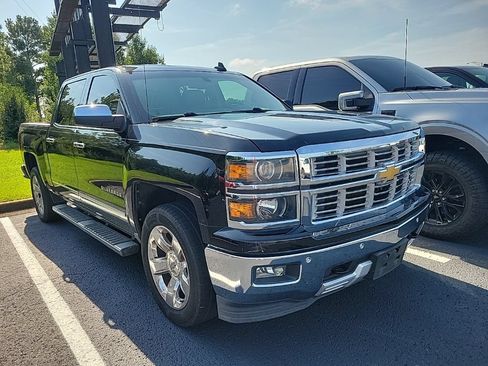 Used 2015 Chevrolet Silverado 1500 LTZ Z71 w/ LTZ Plus Package AWD/4WD image 3