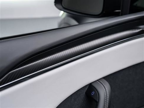 Used 2022 Tesla Model X Plaid image 30