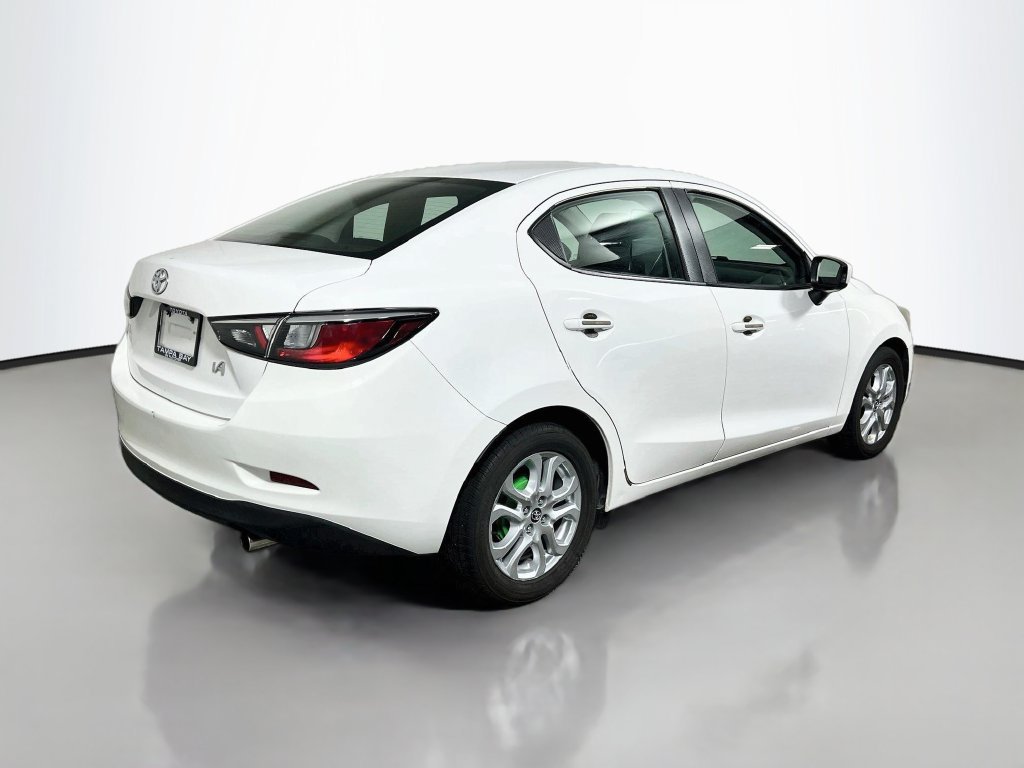 Used 2018 Toyota Yaris iA FWD image 3