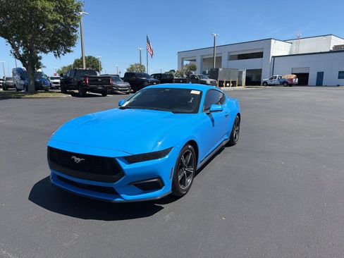 Used 2025 Ford Mustang Coupe image 16