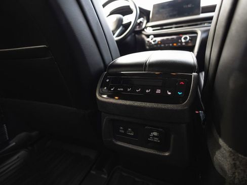 Used 2023 INFINITI QX60 Sensory image 40