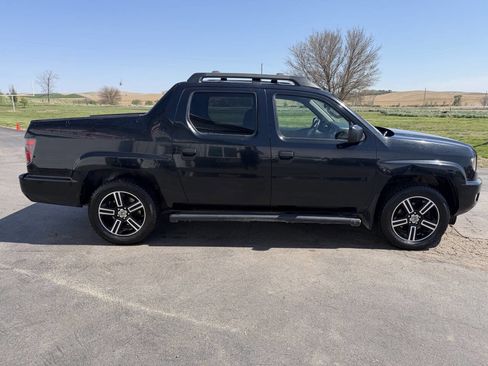 Used 2013 Honda Ridgeline Sport image 7