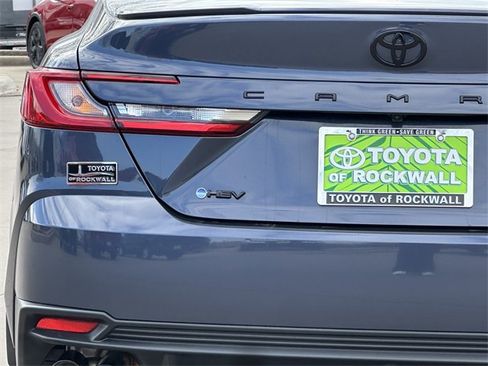 Used 2026 Toyota Camry SE w/ Convenience Package image 5