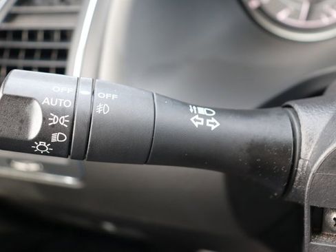 Used 2024 Nissan Armada SV image 25