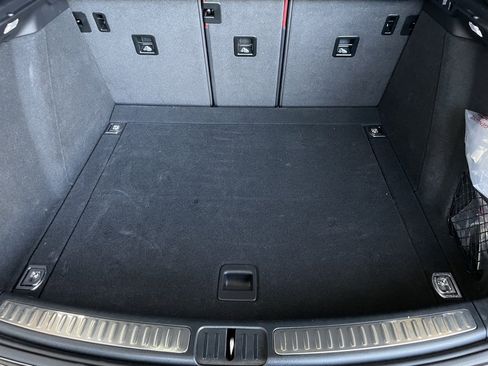 Used 2024 Porsche Macan image 22