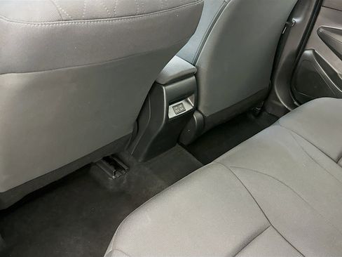 Used 2024 Toyota Corolla LE image 28