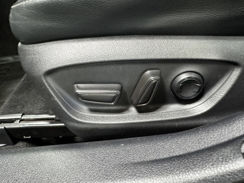 Used 2020 Toyota Camry XSE image 37