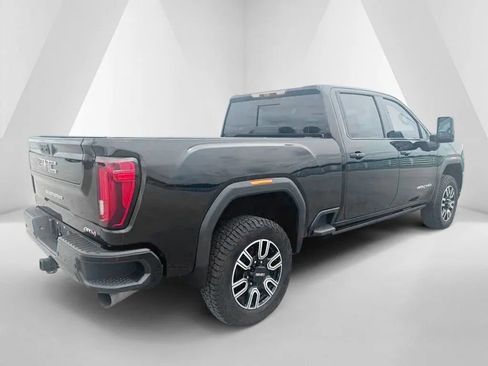 Used 2023 GMC Sierra 2500 AT4 w/ AT4 Premium Plus Package AWD/4WD image 7