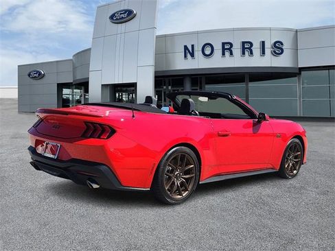 Used 2025 Ford Mustang GT Premium image 4