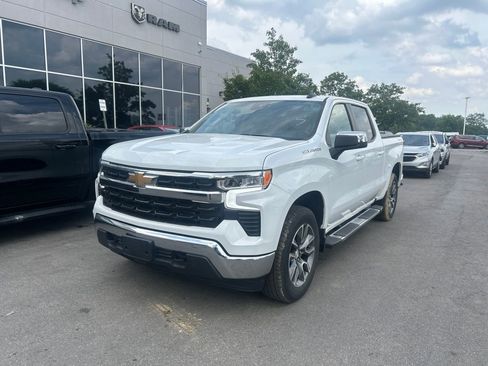 Used 2024 Chevrolet Silverado 1500 LT w/ True North Edition Plus AWD/4WD image 7