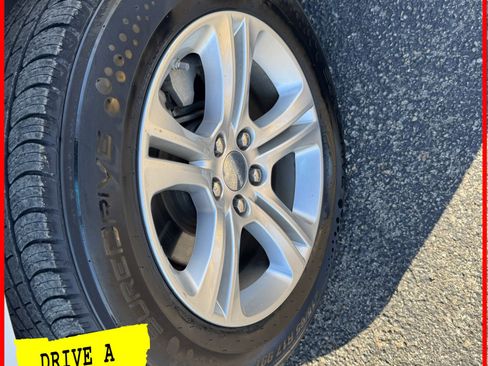 Used 2023 Dodge Charger SXT image 13