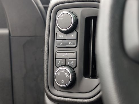 Used 2025 Chevrolet Silverado 1500 Custom w/ Rally Edition image 4