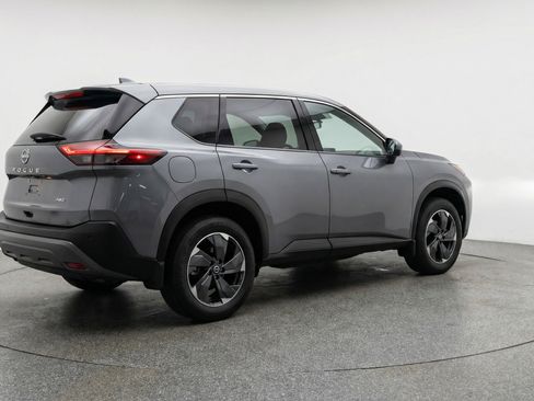 Used 2025 Nissan Rogue SV image 9
