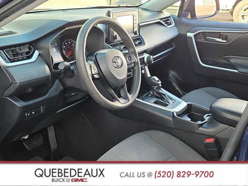 Used 2021 Toyota RAV4 XLE FWD image 11