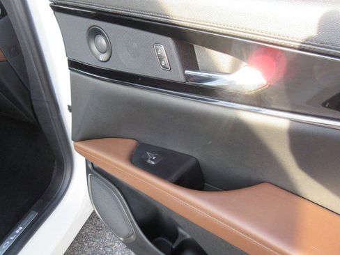 Used 2023 Lincoln Nautilus Reserve w/ Equipment Group 201A image 22